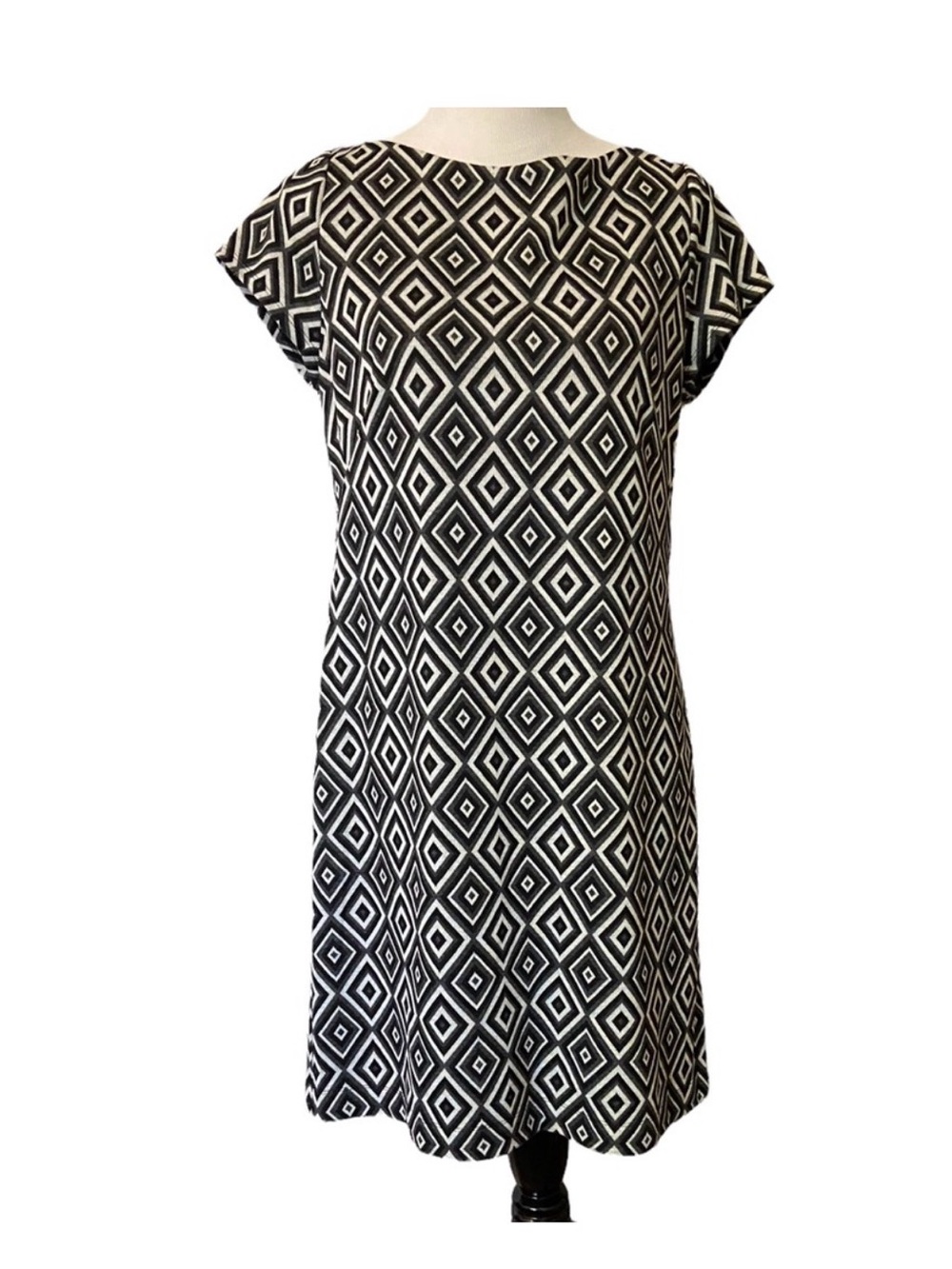 Jessica Howard Black and White Geometric Midi Dress